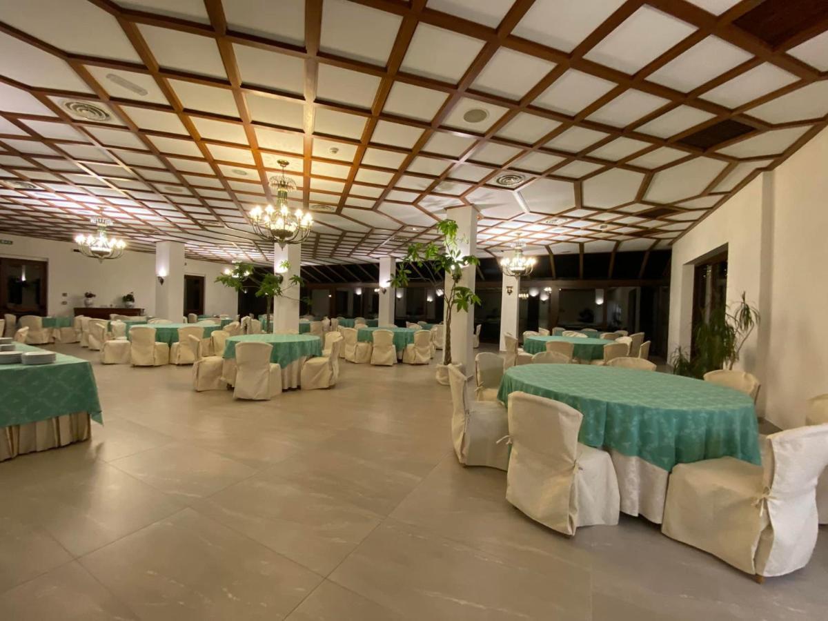 Hotel Primavera Dell'Etna ザッフェラーナ・エトネーア エクステリア 写真