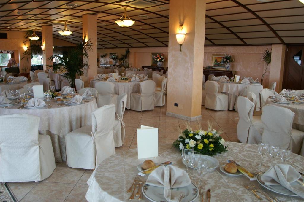 Hotel Primavera Dell'Etna ザッフェラーナ・エトネーア エクステリア 写真